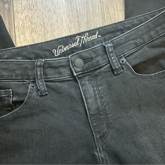 Universal Thread Mid-Rise Skinny Jeans, Women’s Black Denim, Size 10/30 SHORT - Picture 3 of 11